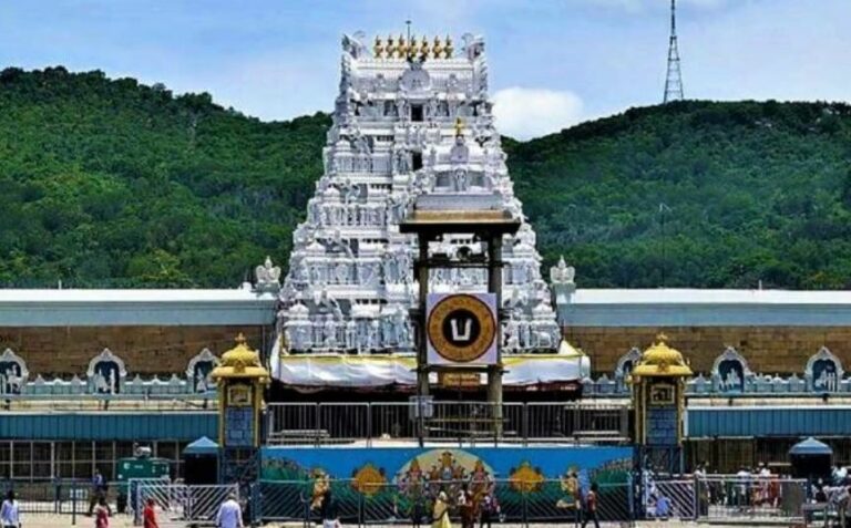 Tirumala Darshan: వెంకన్న స్వామి భక్తులకు గుడ్ న్యూస్.. మూడు నెలలు వీఐపీ బ్రేక్ దర్శనాల రద్దు..!