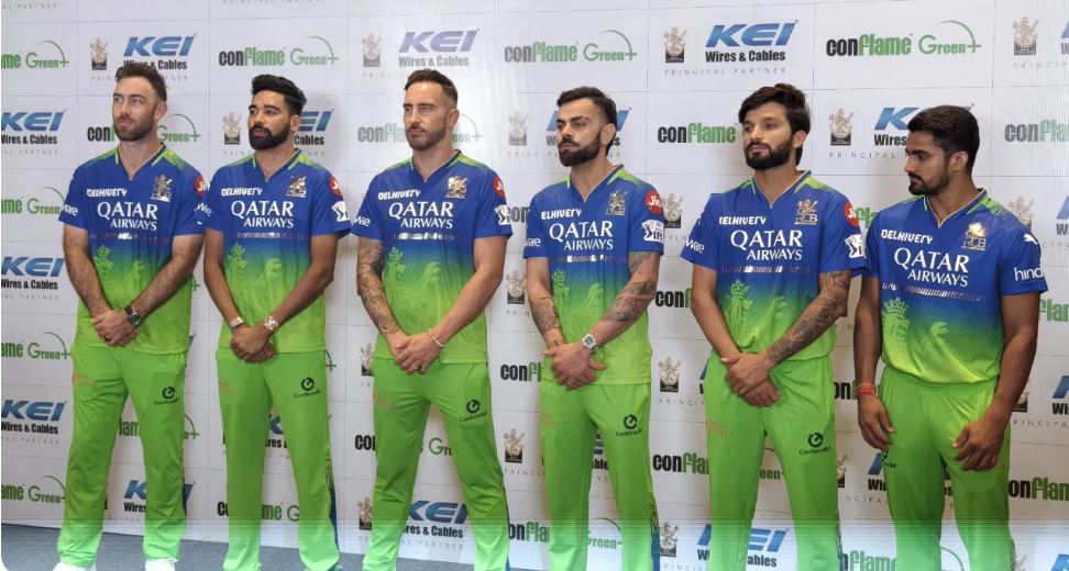 IPL 2024 RCB: కొత్త జెర్సీలో కనిపిస్తున్న ఆర్సీబీ ఆటగాళ్లు.. ఆ మ్యాచ్‌కి ఇదే డ్రెస్‌తో రెడీ..