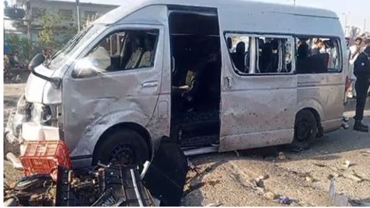 Suicide Blast: పాకిస్తాన్ లో ఆత్మాహుతి దాడి.. సూసైడ్ బాంబర్ సహా ఇద్దరు మృతి..