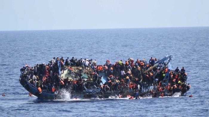 Boat Capsize: ఆఫ్రికాలో విషాదం.. పడవ బోల్తా పడి 50 మంది మృతి..