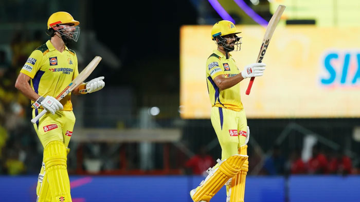 SRH vs CSK: భారీ స్కోరు చేసిన చెన్నై.. ఎస్ఆర్⁬హెచ్ టార్గెట్ ఎంతంటే..?