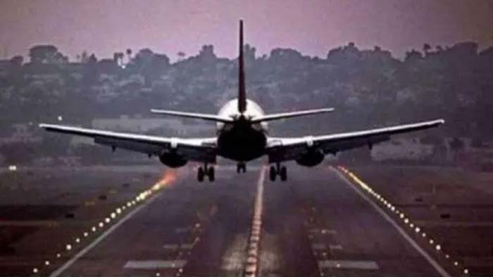 Flights Diversion: ఢిల్లీలో మారిన వాతావరణం.. 22 విమానాలు దారి మళ్లింపు