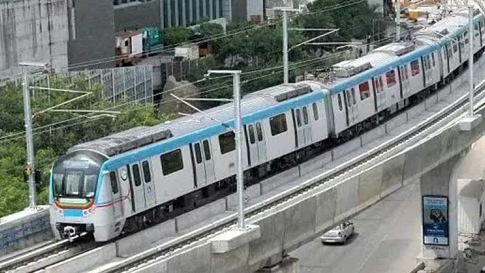 Hyderabad Metro Rail: హైదరాబాదీలకు మెట్రో ఉగాది కానుక.. నేటి నుంచి మూడు ఆఫర్లు..