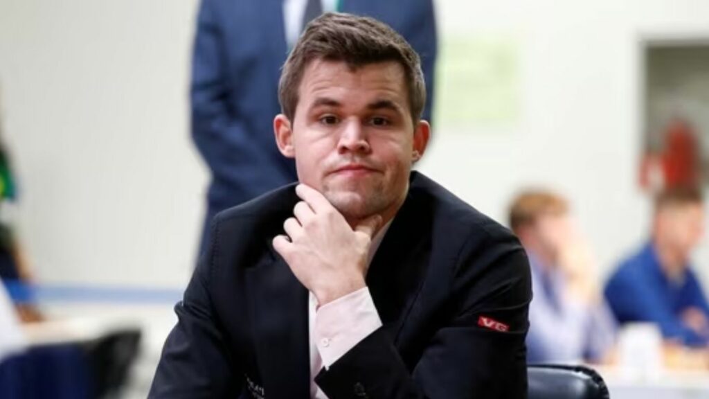 Magnus Carlsen Peed