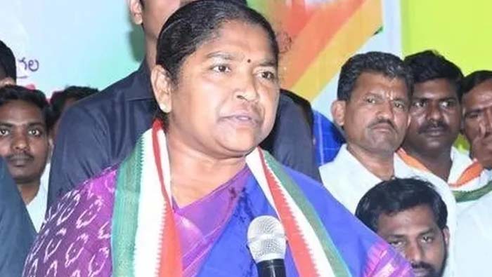 Minister Seethakka: చచ్చిన శవాలకు బీజేపీ టాక్స్ వసూల్ చేసారు..