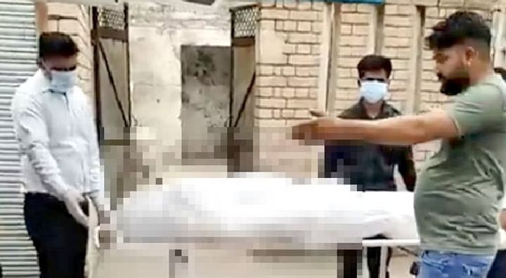 Haryana : ఆస్పత్రిలో ఉంచిన శవాన్ని తినేసిన కీటకాలు.. ఆందోళన చేసిన కుటుంబసభ్యులు