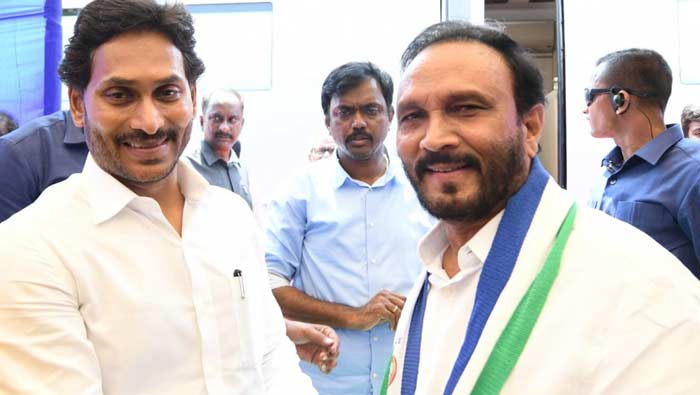 Settibathula Rajababu: జనసేనకు గుడ్‌బై.. సీఎం జగన్‌ సమక్షంలో వైసీపీలో చేరిక