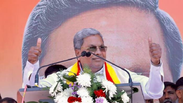 Siddaramaiah: మోడీని గద్దె దించి రాహుల్ గాంధీని ప్రధాని చేయండి.. ఓటర్లను కోరిన సీఎం..