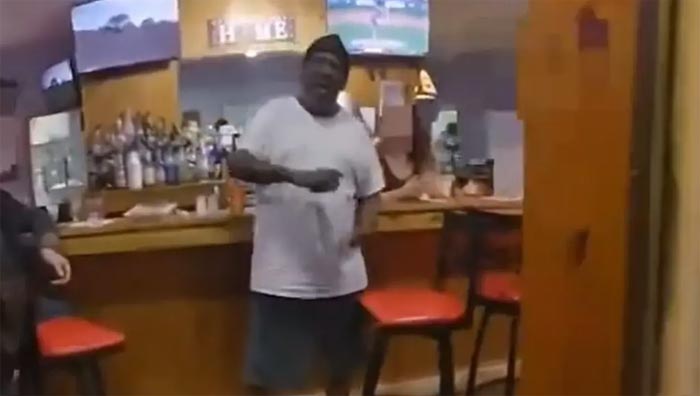 USA: అమెరికాలో దారుణం.. మరో నల్లజాతీయుడి ప్రాణాలు తీసిన పోలీసులు