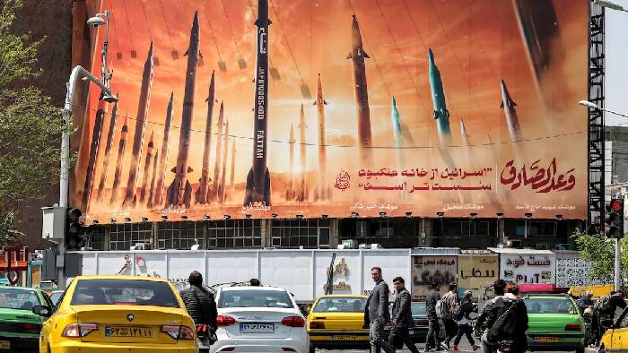 Israel Attack: ఇరాన్ న్యూక్లియర్ ఫెసిలిటీలు సేఫ్.. దేశవ్యాప్తంగా విమానాల నిలిపివేత..