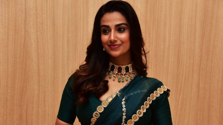 Meenakshi Chaudhary: మీనాక్షి చౌదరికి మరో బంఫర్ ఆఫర్.. ఆ సినిమాలో ఛాన్స్..