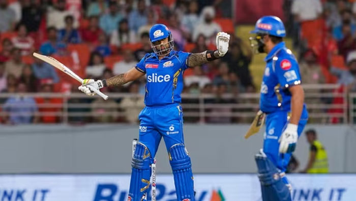 PBKS vs MI: ముంబై ఇండియన్స్ భారీ స్కోర్.. పంజాబ్ కింగ్స్ టార్గెట్ ఎంతంటే..?