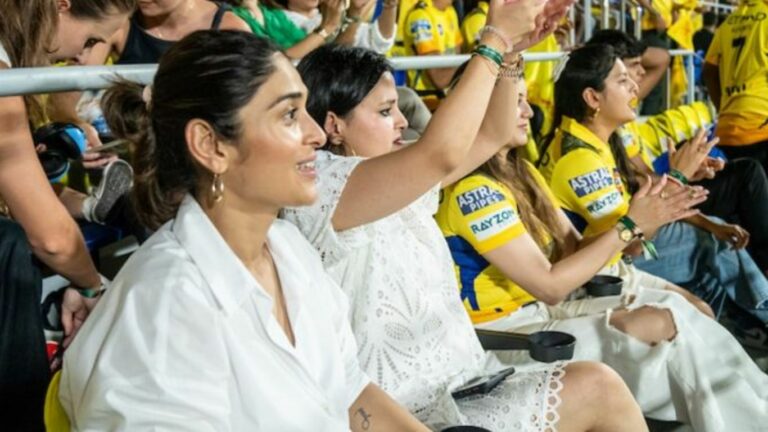 Sakshi Dhoni: ‘బేబీ ఈజ్‌ ఆన్‌ ది వే’.. సాక్షి ధోనీ పోస్ట్ వైరల్!