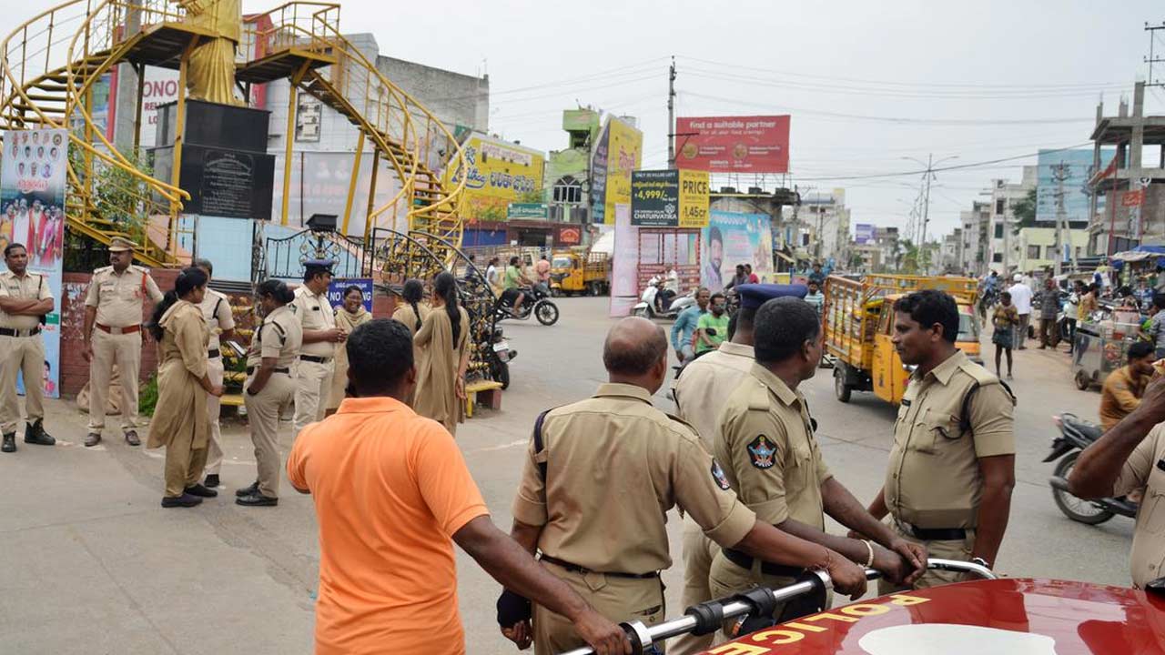 AP Violence : చంద్రగిరిలో కొనసాగుతున్న 144 సెక్షన్