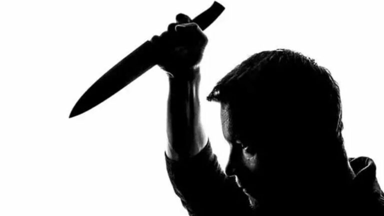 Crime News: వివాహేతర సంబంధం బయటపడుతుందని.. పక్కింటావిడపై హత్యాయత్నం!