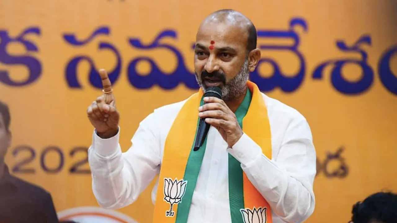 Bandi Sanjay: కాళేశ్వరం తర్వాత అతి పెద్ద స్కామ్ పౌరసరఫరాల శాఖలోనే..