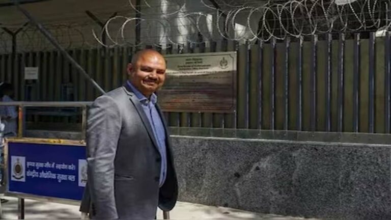 Swati maliwal case: బిభవ్ కుమార్‌కు ఎదురుదెబ్బ.. బెయిల్ పిటిషన్ తిరస్కరణ