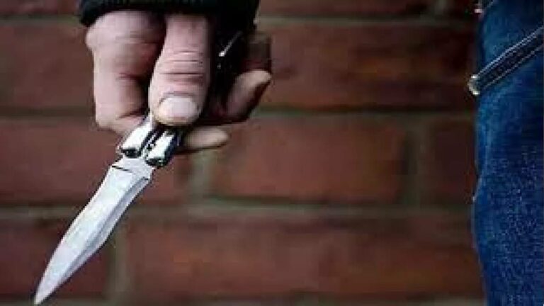 Crime: ఉద్యోగం లేదన్న డిప్రెషన్‌తో మేనకోడలిని గొంతు కోసి హత్య చేసిన మామ..