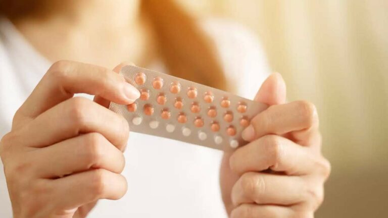 Contraceptive Pills :  గర్భనిరోధక మాత్రలు వాడే ముందు ఈ విషయాలు తెలుసుకోండి..