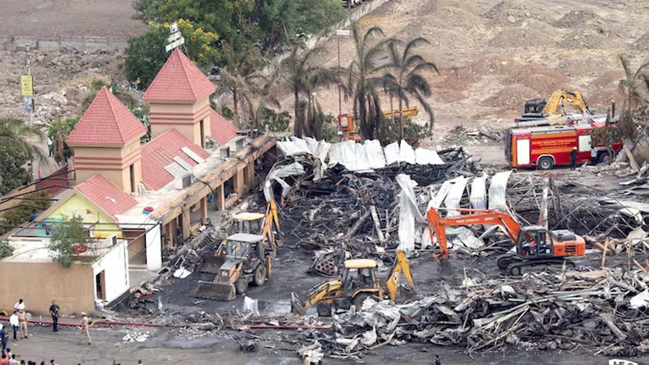 Rajkot game zone: డీఎన్‌ఏ టెస్ట్ రిపోర్టు.. గేమ్ జోన్ యజమాని ఏమయ్యాడంటే..!