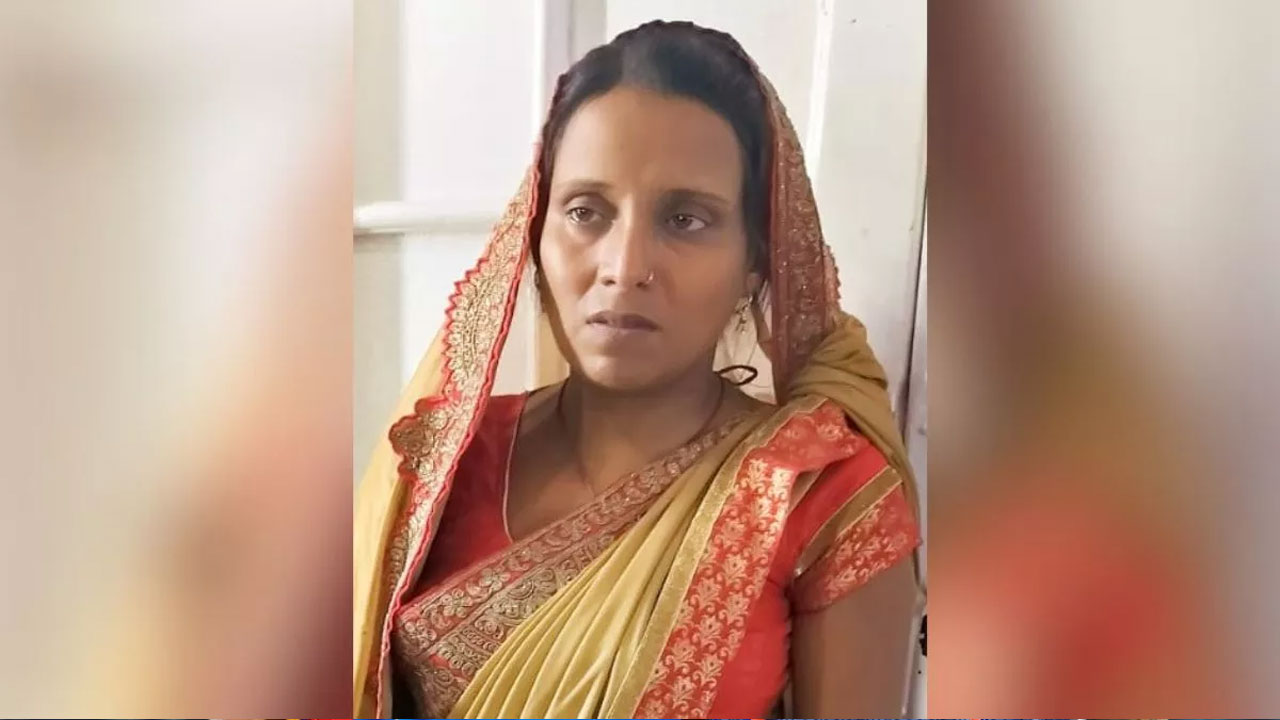 Drugs: చిన్న బ్యాగ్⁬లో రూ.30 లక్షల డ్రగ్స్.. సరఫరా చేస్తున్న మహిళ అరెస్ట్