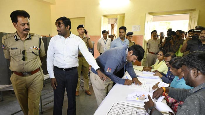 Lok Sabha Elections 2024: పోలింగ్ సరళిని పరిశీలించేందుకు 23 దేశాల నుండి 75 మంది ప్రతినిధులు..