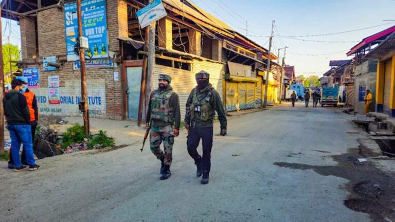 Encounter: జమ్మూకశ్మీర్‌లోని కుల్గామ్‌లో ఎన్‌కౌంటర్‌.. ముగ్గురు ఉగ్రవాదులు హతం