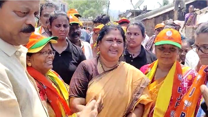 Kothapalli Geetha: ప్రచారంలో దూసుకుపోతున్న అరకు పార్లమెంటు ఉమ్మడి అభ్యర్థి..