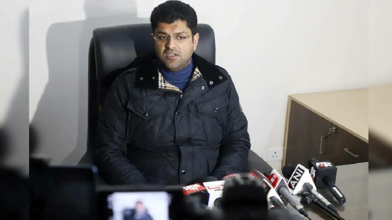 Haryana Crisis: హర్యానా రాజకీయంలో కీలక పరిణామం.. బీజేపీకి మద్దతుగా చౌతాలా పార్టీ ఎమ్మెల్యేలు..!