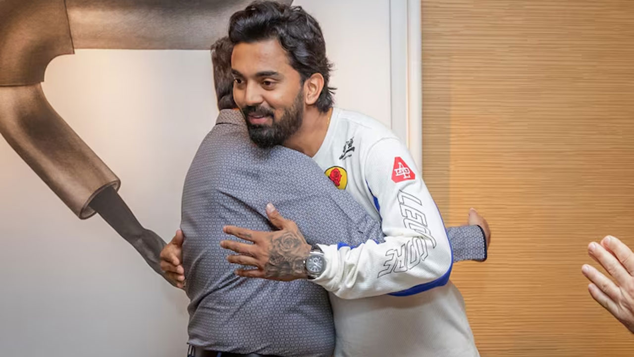 KL Rahul-Sanjeev Goenka: అప్పుడు ఛీవాట్లు.. ఇప్పుడు విందు ఏర్పాట్లు.. హగ్ చేసుకున్న ఫొటో వైరల్