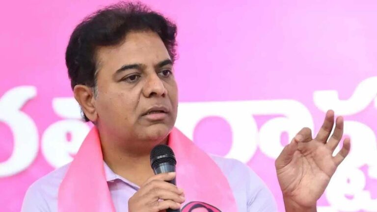 KTR: అప్పు తప్పు అన్నవారే అప్పులు ఎందుకు చేస్తున్నారు.. కాంగ్రెస్‌ పై కేటీఆర్‌ ఫైర్‌