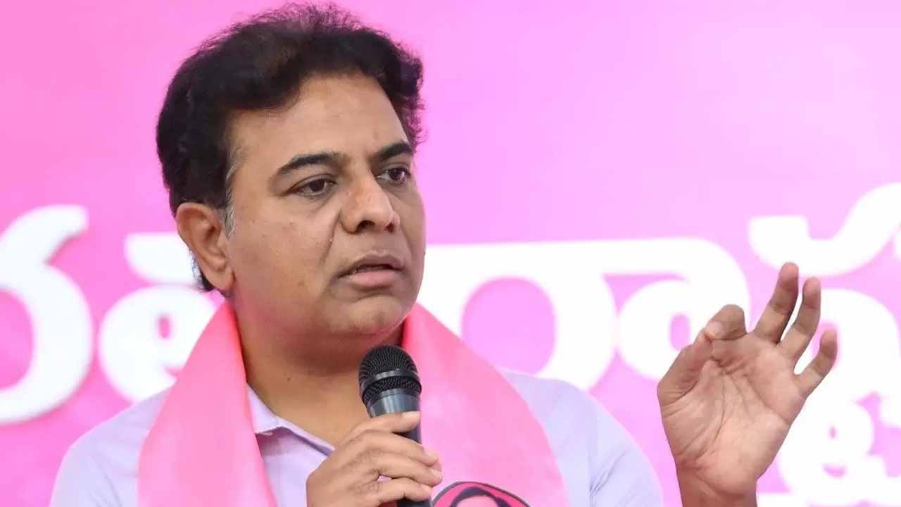 KTR: అప్పు తప్పు అన్నవారే అప్పులు ఎందుకు చేస్తున్నారు.. కాంగ్రెస్‌ పై కేటీఆర్‌ ఫైర్‌