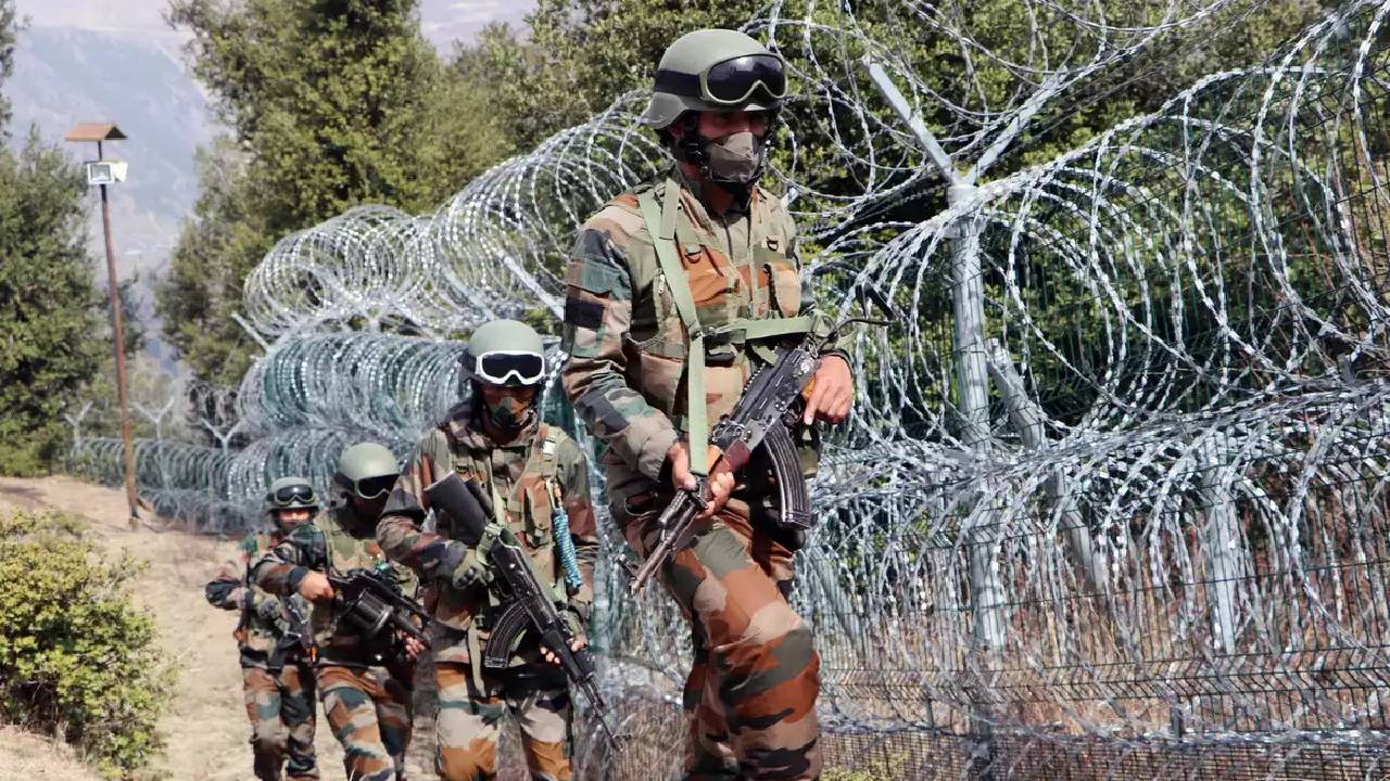 India-Pakistan Border: కాశ్మీర్ ఎల్‌ఓసీ వెంబడి పాకిస్తాన్‌కి చైనా సైనిక మద్దతు..
