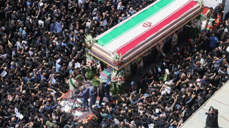 Ebrahim Raisi Last Journey: ముగిసిన ఇరాన్ అధ్యక్షుడి అంత్యక్రియలు..