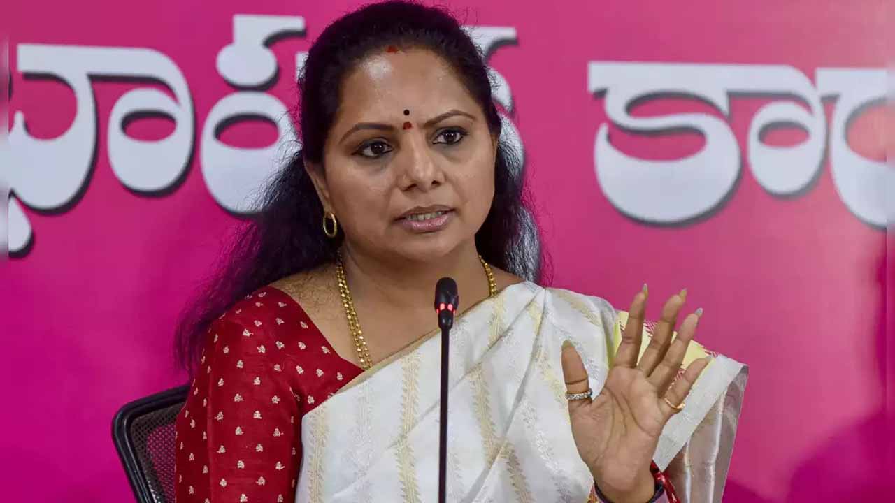 MLC Kavitha: కాంగ్రెస్ తల్లిని తిరస్కరిస్తున్నాం..
