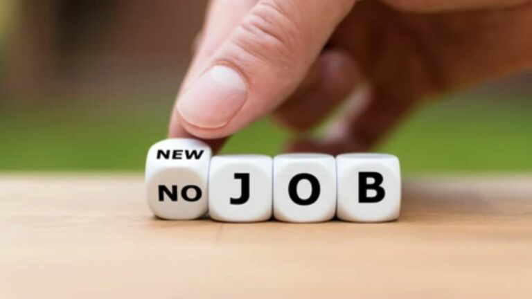 No Vacancy: దేవుడా..  ఐఐటీ స్టుడెంట్స్ కు కూడా ప్లేస్ మెంట్స్ కరువాయే.. వేలాది స్టూడెంట్స్ ఎదురుచూపులు..