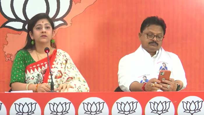 AP Elections 2024: అధికారుల పాపాల చిట్టా బయటకి తీస్తాం.. బుద్ధి చెపుతాం..!