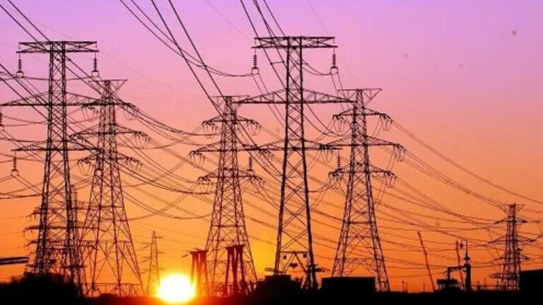 Delhi : ఢిల్లీలో భారీగా పెరిగిన విద్యుత్ డిమాండ్.. 6780 మెగావాట్లకు చేరిక