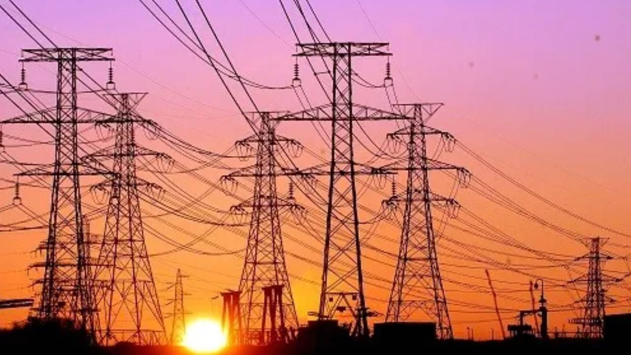 Delhi : ఢిల్లీలో భారీగా పెరిగిన విద్యుత్ డిమాండ్.. 6780 మెగావాట్లకు చేరిక