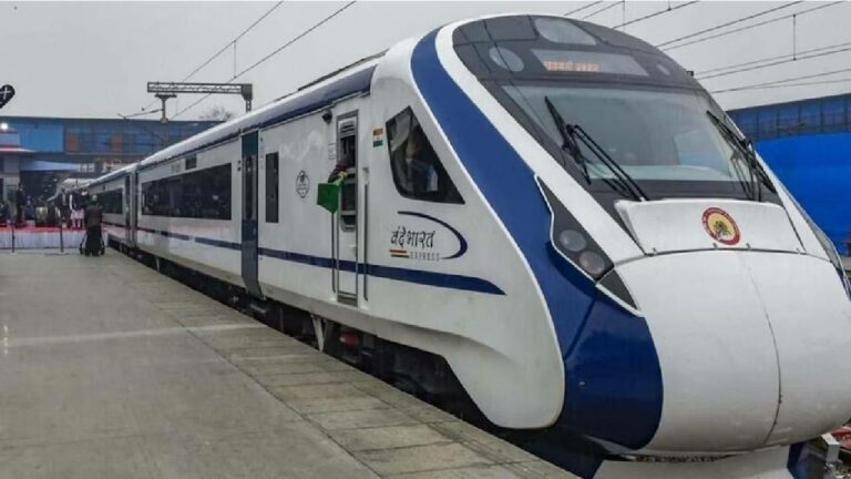 Madhya Pradesh: వందేభారత్ లో భారీ పేలుడు.. భయాందోళనలో ప్రయాణికులు