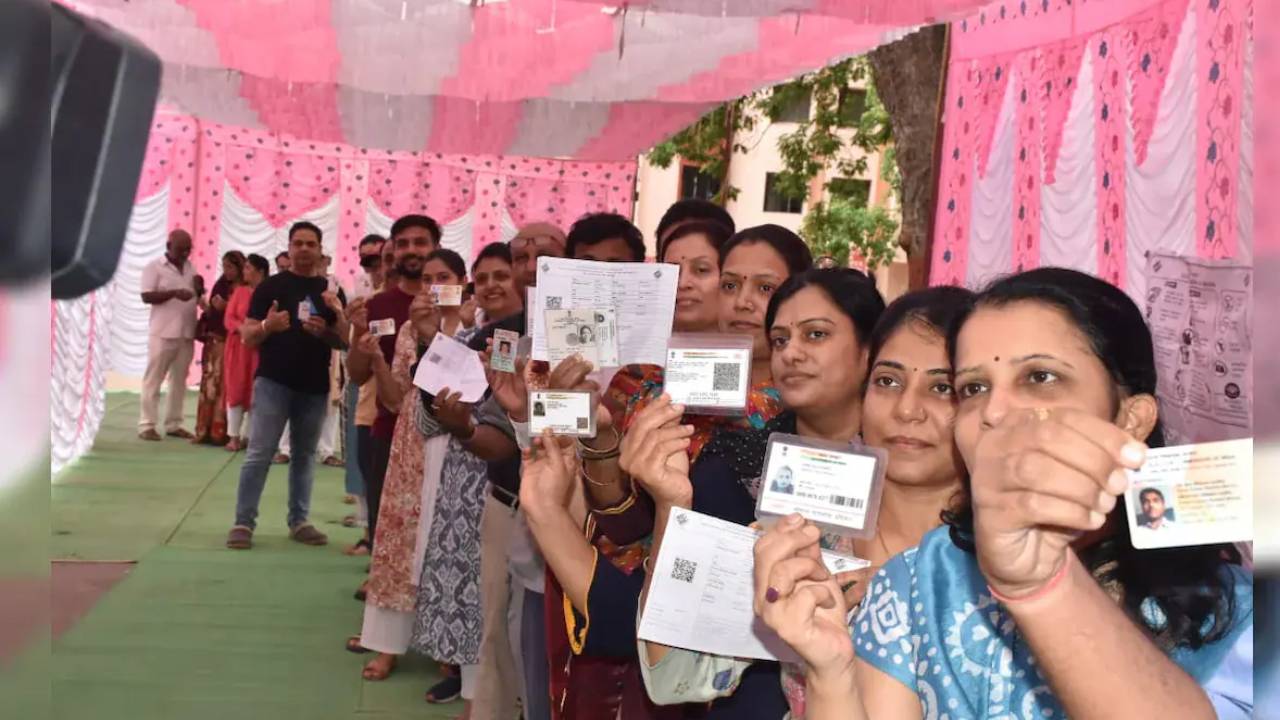 Loksabha Elections 2024 : మిగిలింది ఒక్కటే.. 8 రాష్ట్రాల్లోని 57 సీట్లలో ఎవరిది పైచేయి అవుతుందో ?