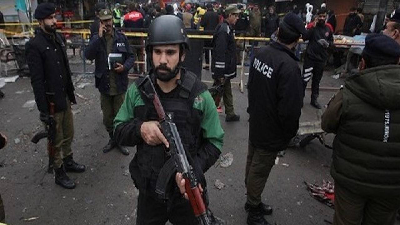 Pakistan : పాకిస్థాన్‌లో మరోసారి ఉగ్రవాదుల దాడి..  ఏడుగురు మృతి