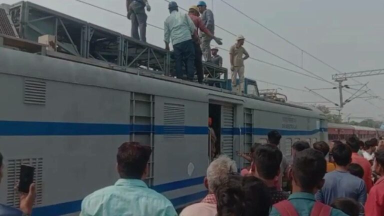 Accident : రీల్ పిచ్చితో ట్రైన్ ఎక్కి ప్రాణాలు పోగొట్టుకున్న యువకుడు