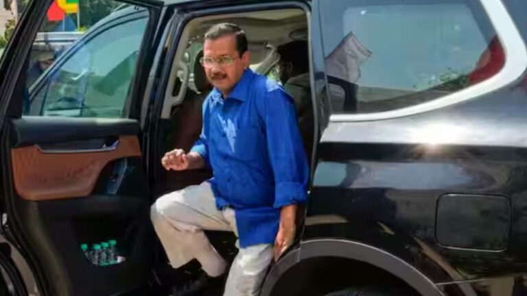 Arvind Kejriwal : సీఎం పదవి నుంచి కేజ్రీవాల్‎ను తప్పించండి.. పిటిషన్‎ను తిరస్కరించిన సుప్రీంకోర్టు