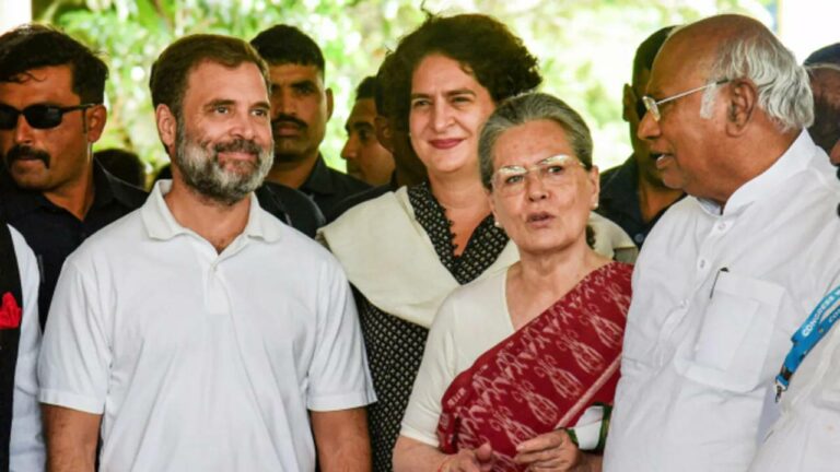 Mallikarjun Kharge : ప్రియాంకగాంధీ అందుకే ఎన్నికల్లో పోటీ చేయలేదు : ఖర్గే