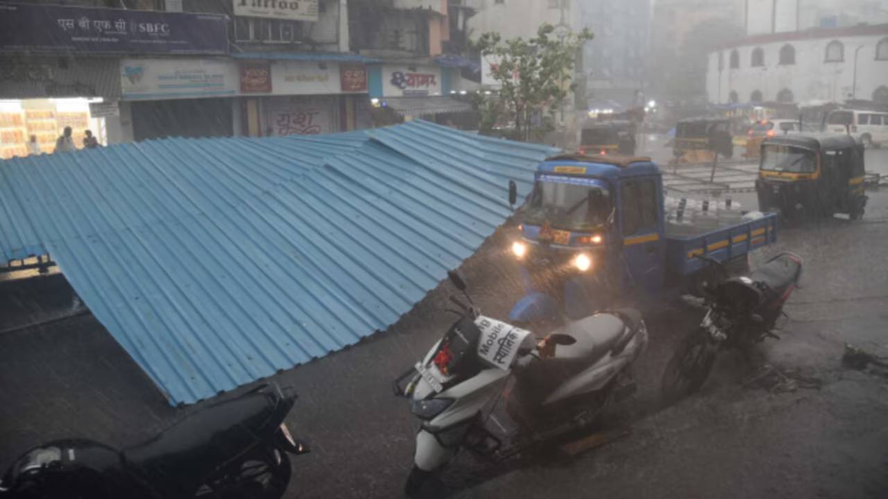 Mumbai : ముంబైలో తుఫాను విధ్వంసం.. 12 మంది మృతి, 64 మందికి గాయాలు