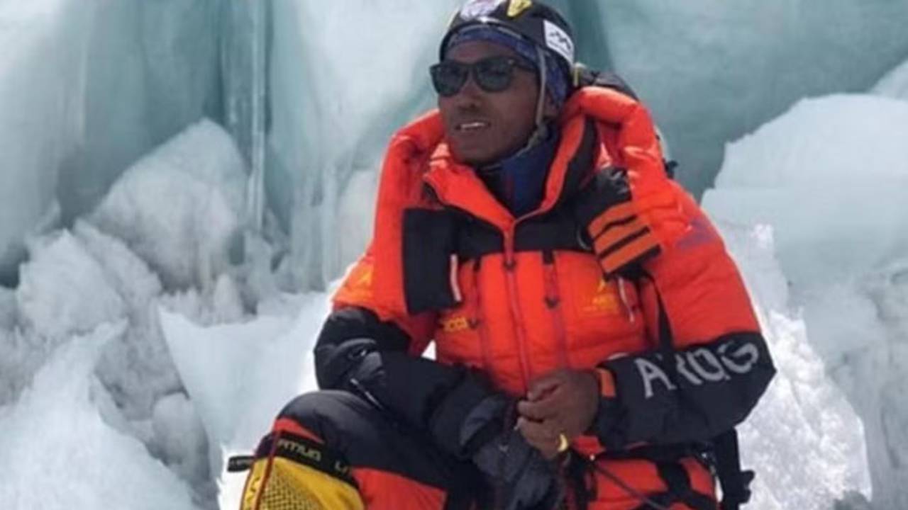 Kami Rita Sherpa : 30వ సారి ఎవరెస్ట్ శిఖరం ఎక్కి… తన రికార్డును తానే బద్దలు కొట్టిన కమీ రీటా షెర్పా