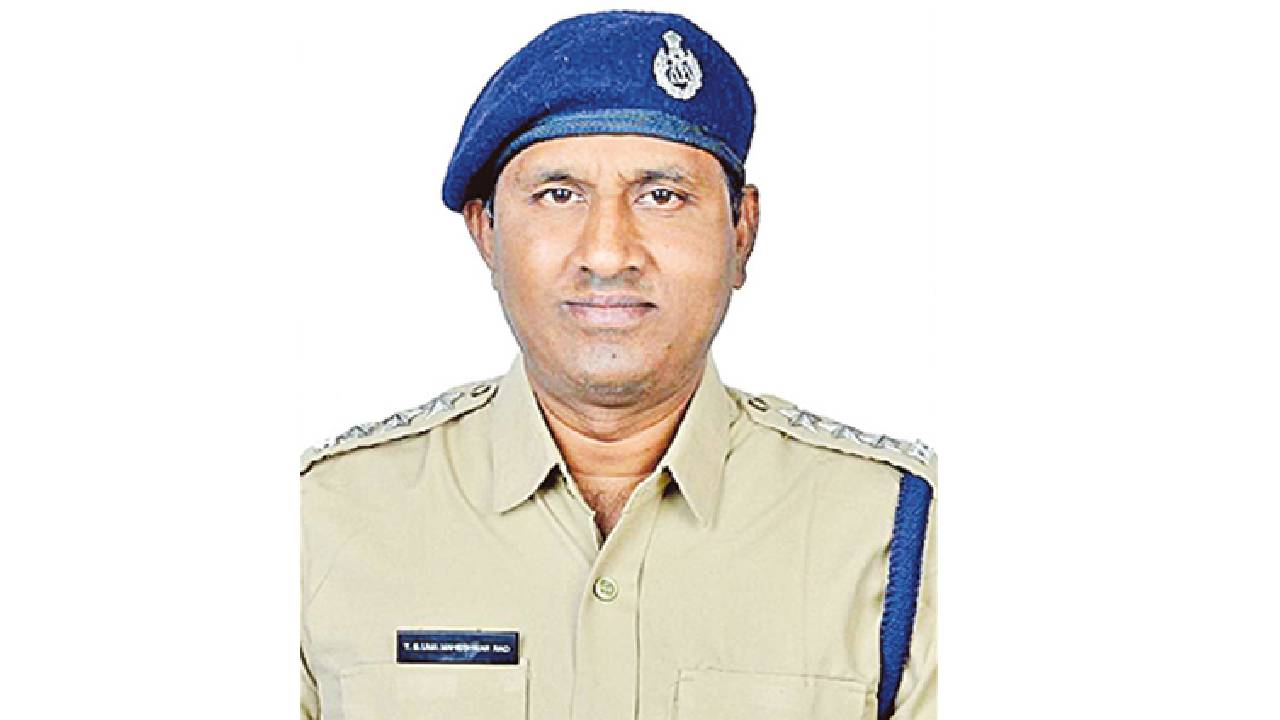 ACB Joint Director: ఏసీపీ ఉమామహేశ్వరరావు అరెస్ట్.. ఏడు చోట్ల కొనసాగుతున్న సోదాలు