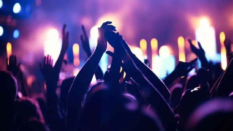 Rave Party: రేవ్ పార్టీ అంటే ఏమిటి.. ఇందులో జరిగే చట్టవిరుద్ధ కార్యకలాపాలు ఇవే..
