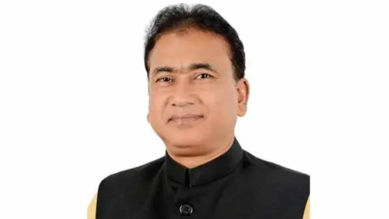 Anwarul Azim : బంగ్లా ఎంపీ హత్యకు రూ.5 కోట్ల కాంట్రాక్టు.. ఇంతకు చంపించింది ఎవరంటే ?